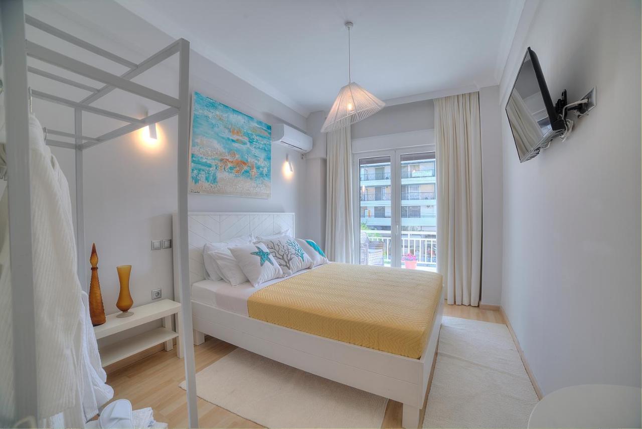 Amazing In Glyfada Center Apartment
